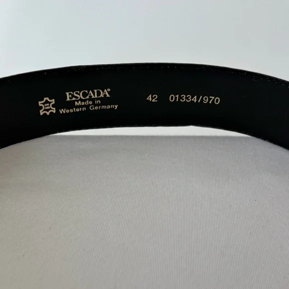 Escada Suede statement belt, matte gold hardware, suede buckle, L, 33-36” - Picture 9 of 9